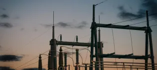 An electricity power plant (Unsplash license)