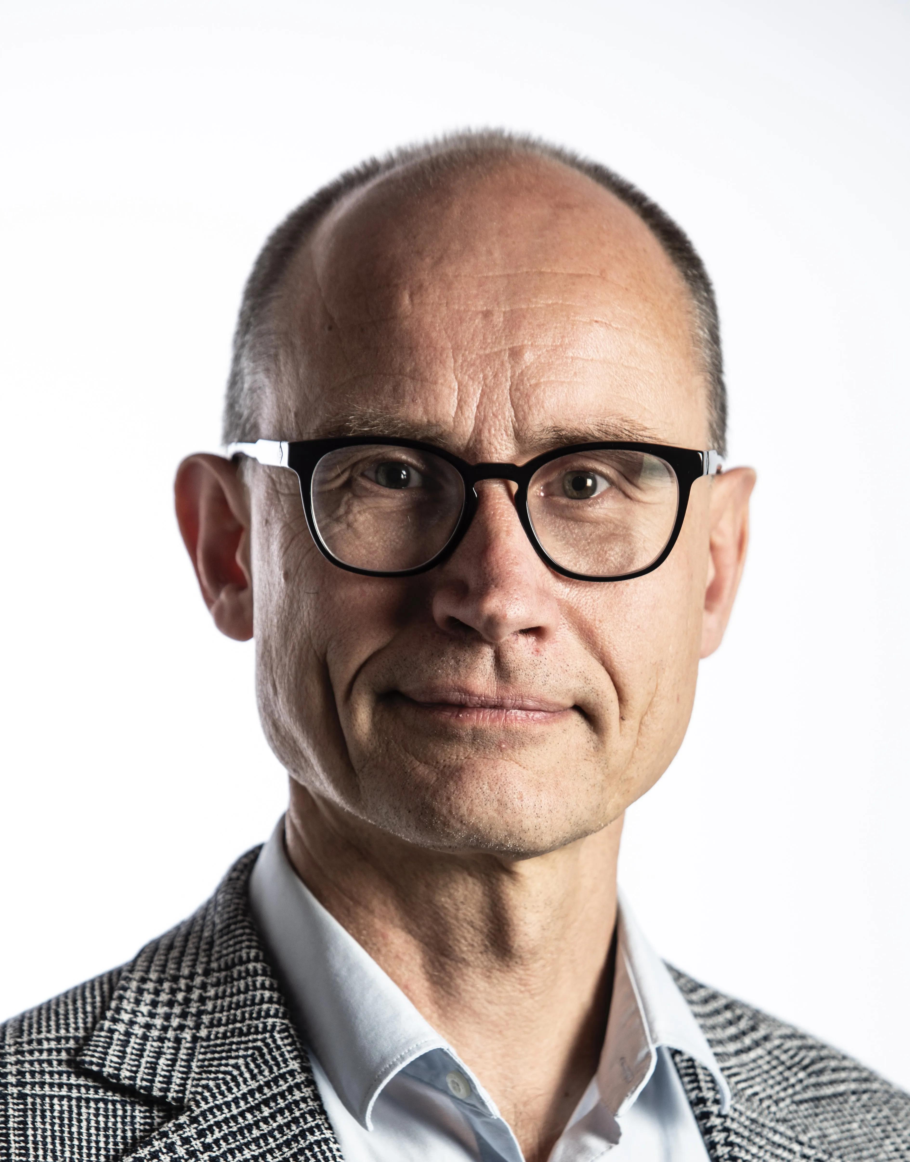 photograph of Professor Bernd Schroers