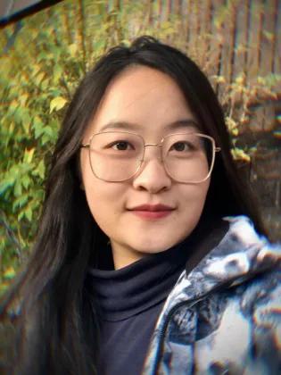Image of Wenhui, a Computational Applied Mathematics MSc graduate.